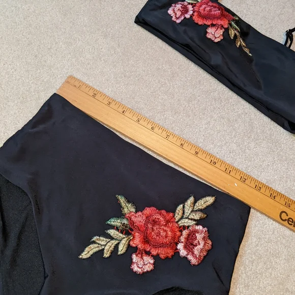2 piece black bikini set w/ embroidered roses/flowers - Picture 2 of 15